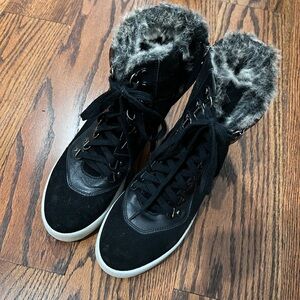 Blondo Black Fur-Lined boots size 7.5